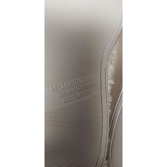 Resorts ULTRA PLUSH SPA/HOME SLIPPERS SIZE M(7-8) - Picture 7 of 7